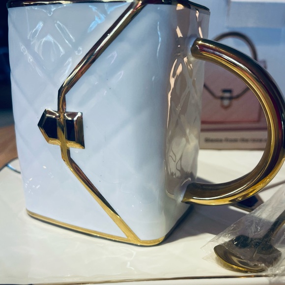 New ! Luxury bag-shaped coffee mug, plate and spoon set - Picture 9 of 15